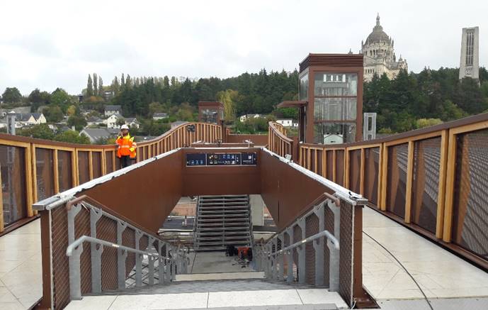 LISIEUX – PASSERELLE DE LA GARE (14)