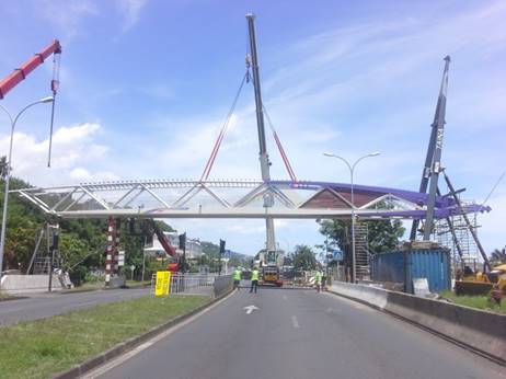 PASSERELLE PIETONNE TAINA – TAHITI